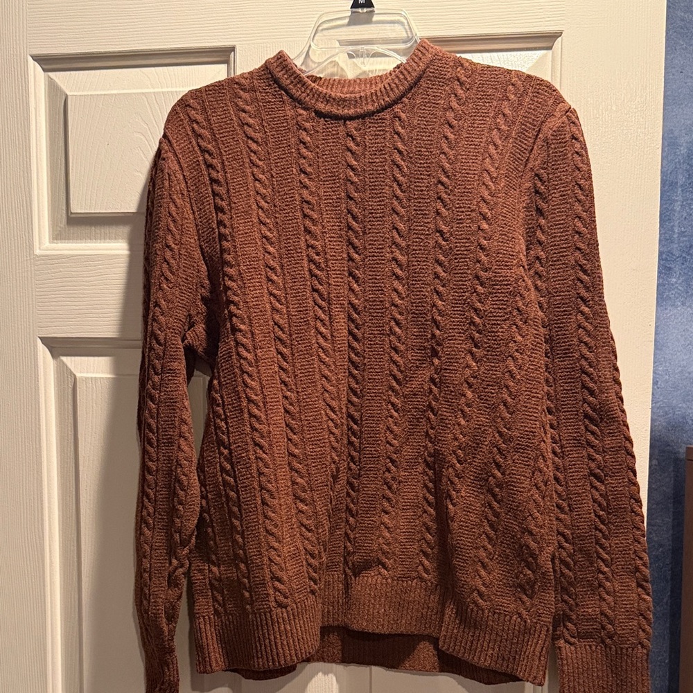 Abercrombie & Fitch Men's Tan Cable Knit Sweater